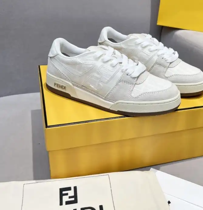 hype Louis Vuitton Sneakers