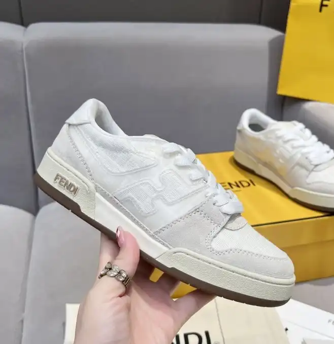 hype Louis Vuitton Sneakers