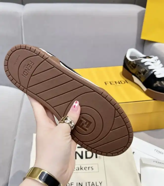 hype Louis Vuitton Sneakers