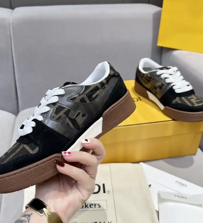 hype Louis Vuitton Sneakers