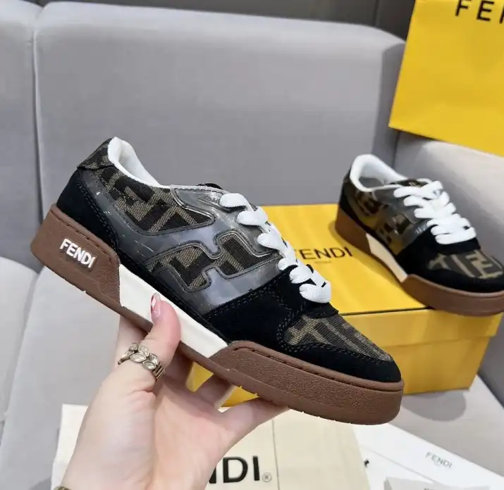 hype Louis Vuitton Sneakers