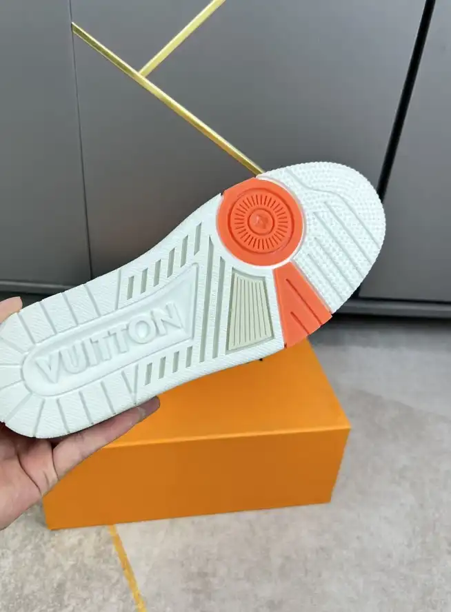 hype Louis Vuitton Sneakers