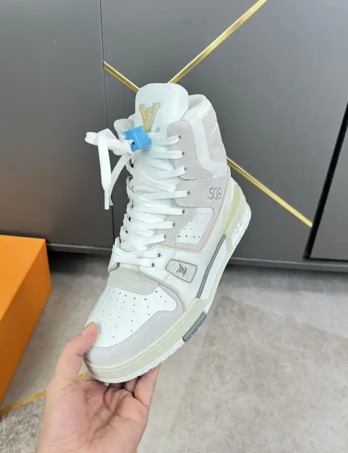 hype Louis Vuitton Sneakers