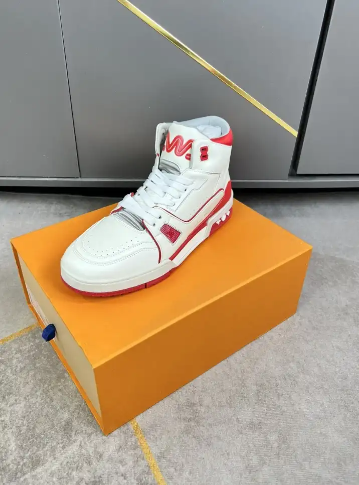 hype Louis Vuitton Sneakers