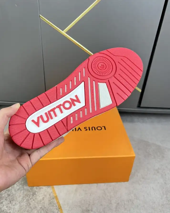 hype Louis Vuitton Sneakers