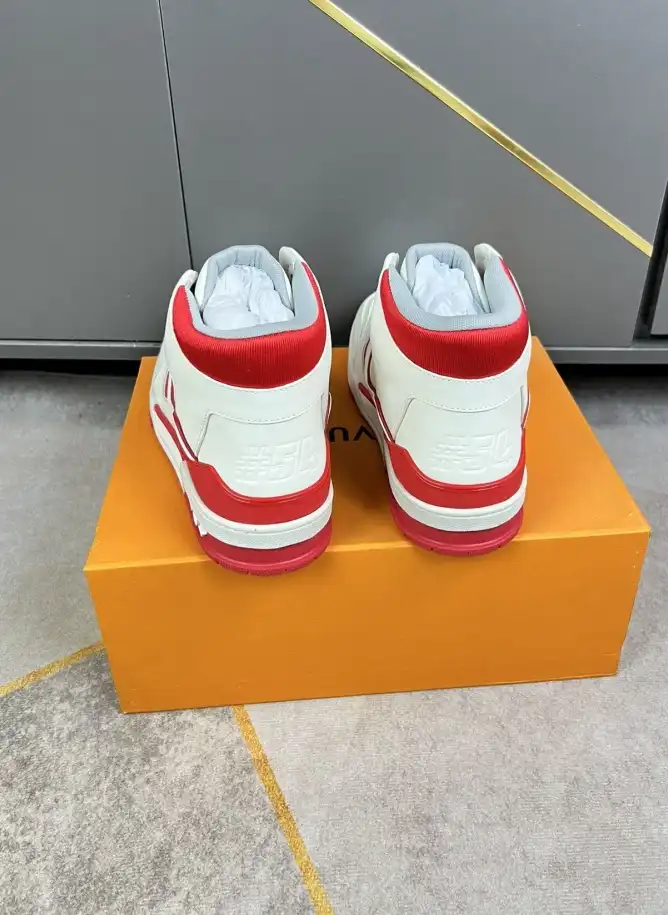 hype Louis Vuitton Sneakers