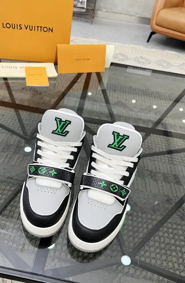 hype Louis Vuitton Sneakers