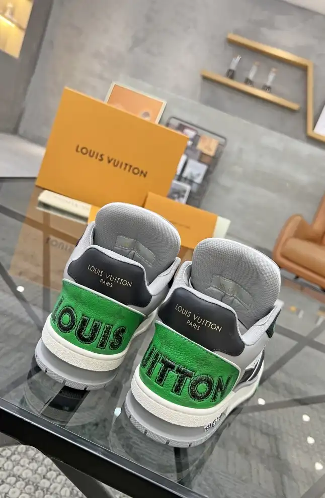 hype Louis Vuitton Sneakers