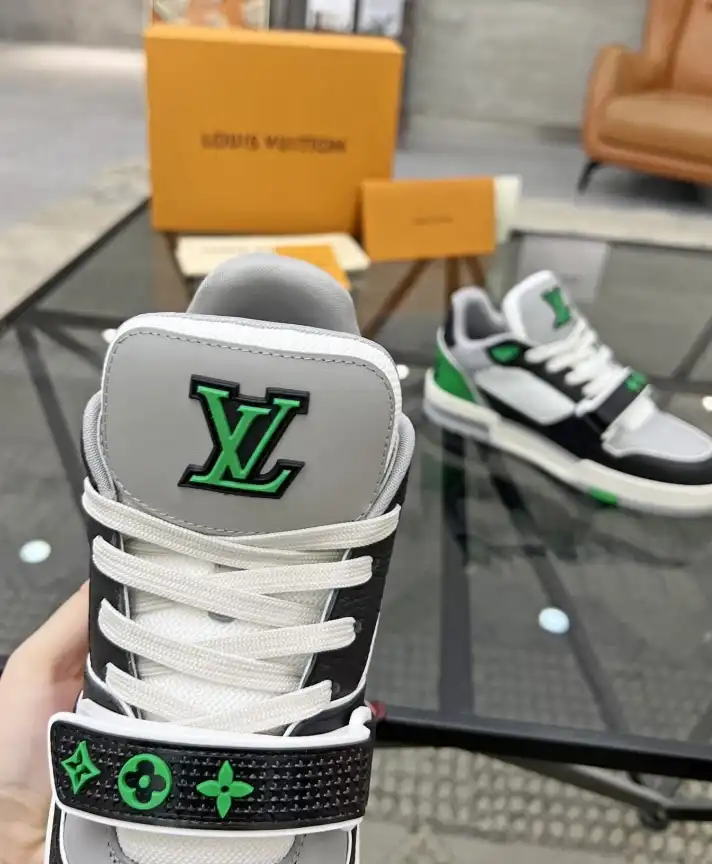 hype Louis Vuitton Sneakers