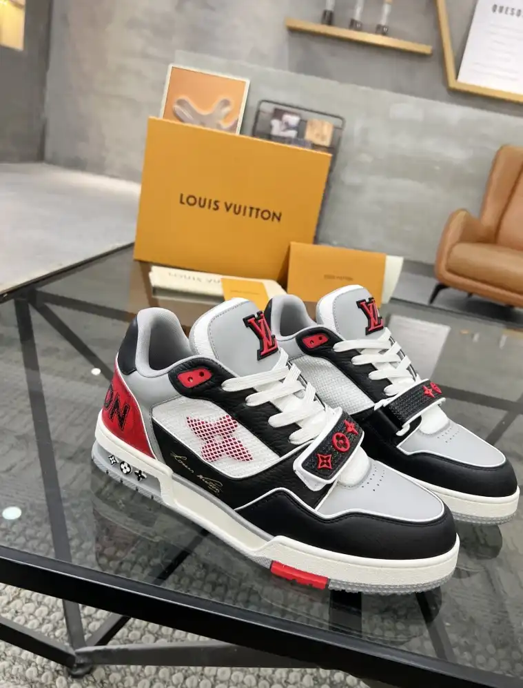 hype Louis Vuitton Sneakers