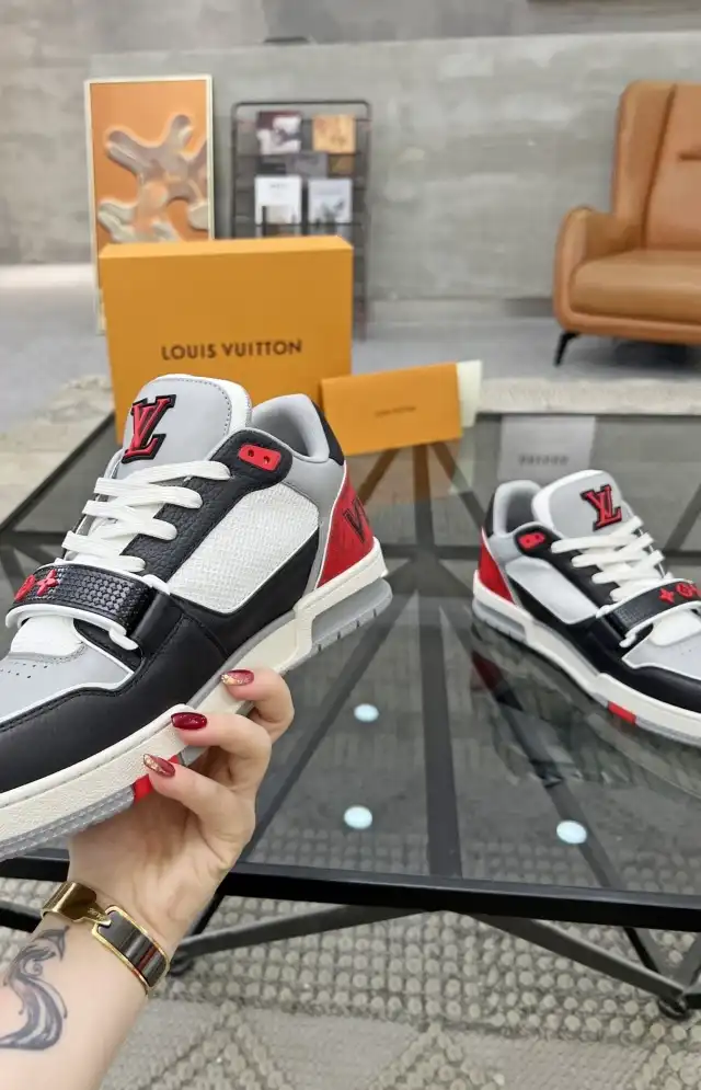 hype Louis Vuitton Sneakers