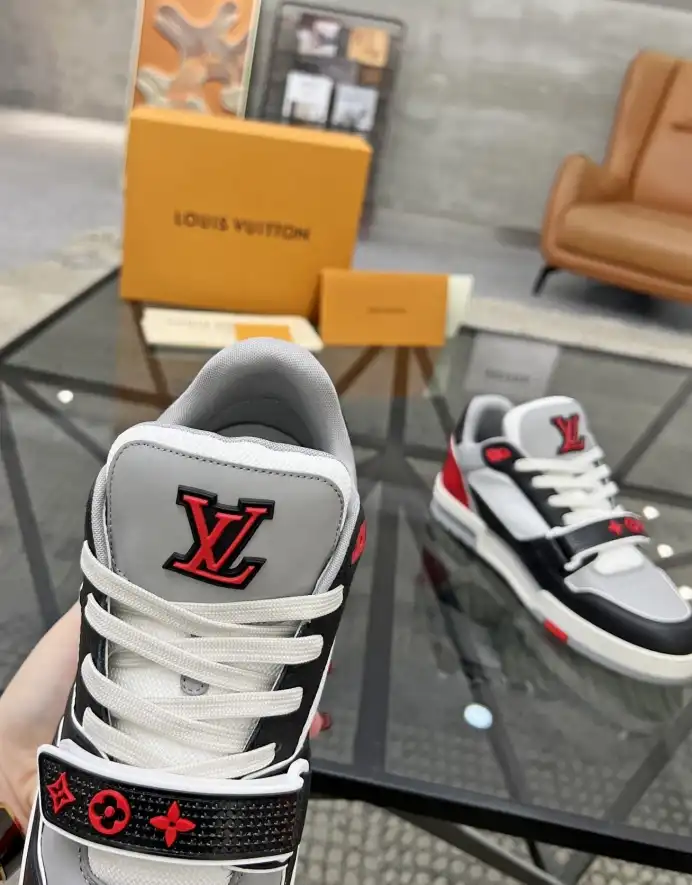 hype Louis Vuitton Sneakers