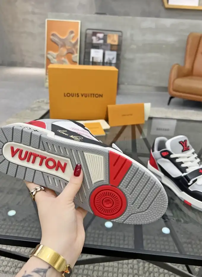 hype Louis Vuitton Sneakers