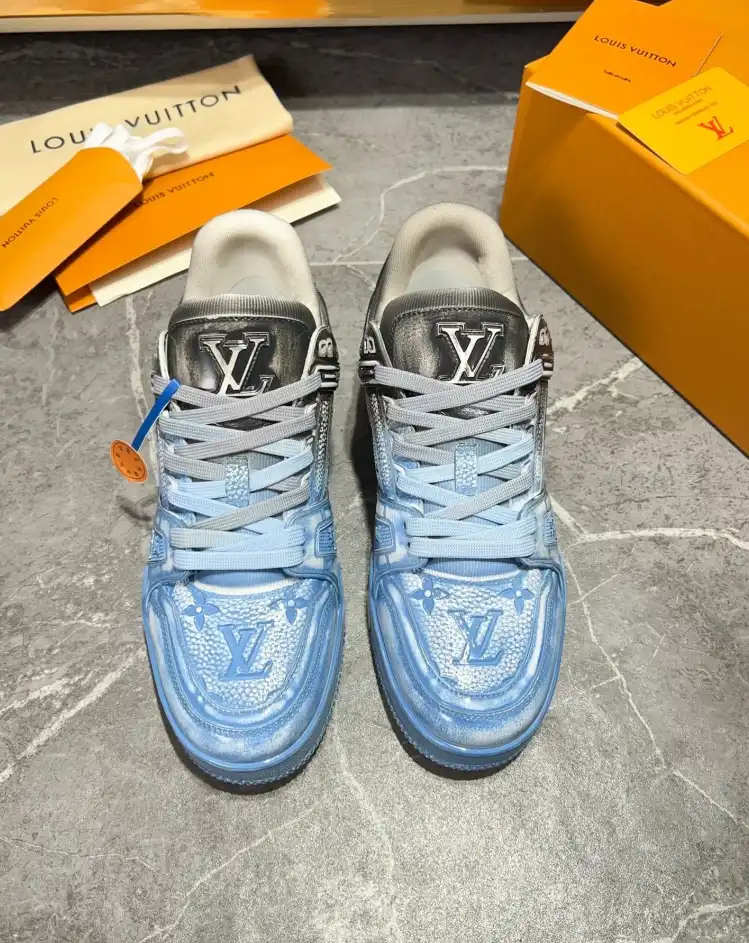 hype Louis Vuitton Sneakers