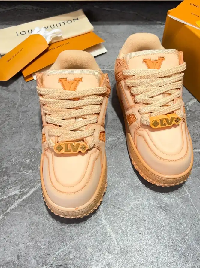 hype Louis Vuitton Sneakers