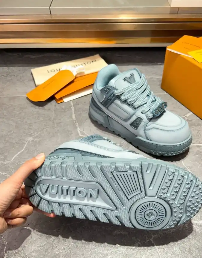 hype Louis Vuitton Sneakers