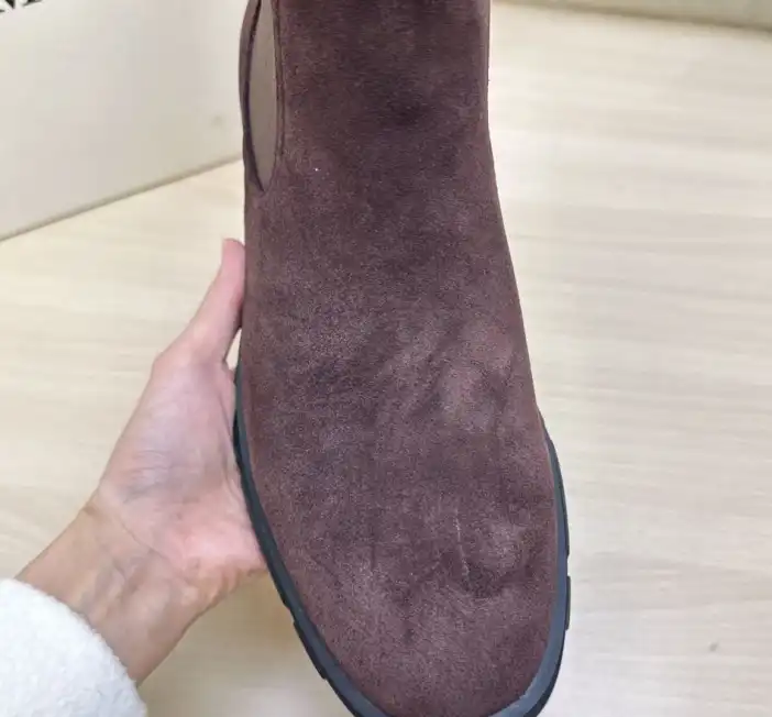 hype McQueen Boots