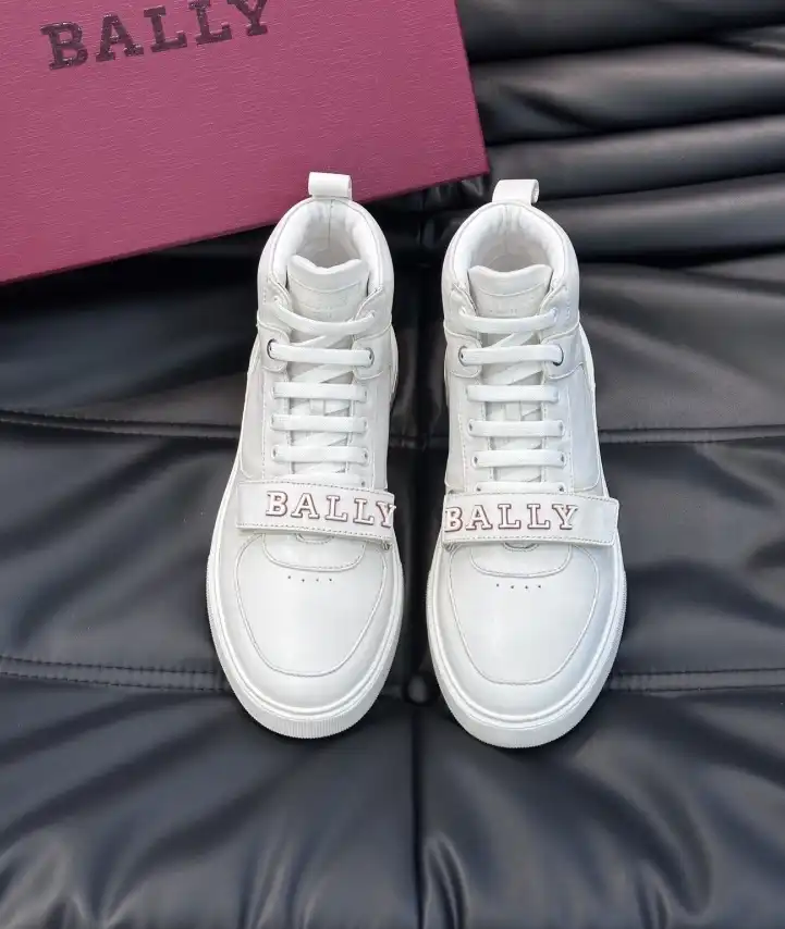 hype Burberry Sneakers