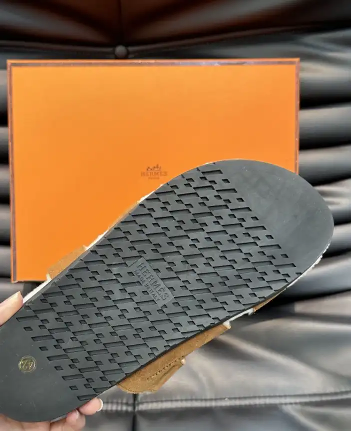 hype Hermes Slippers