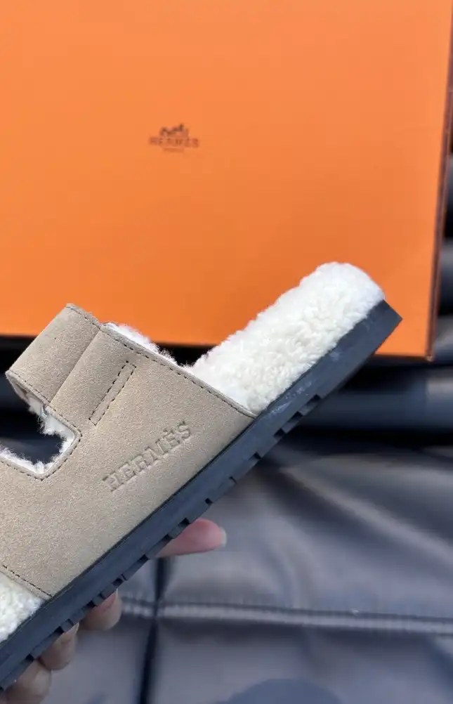 hype Hermes Slippers