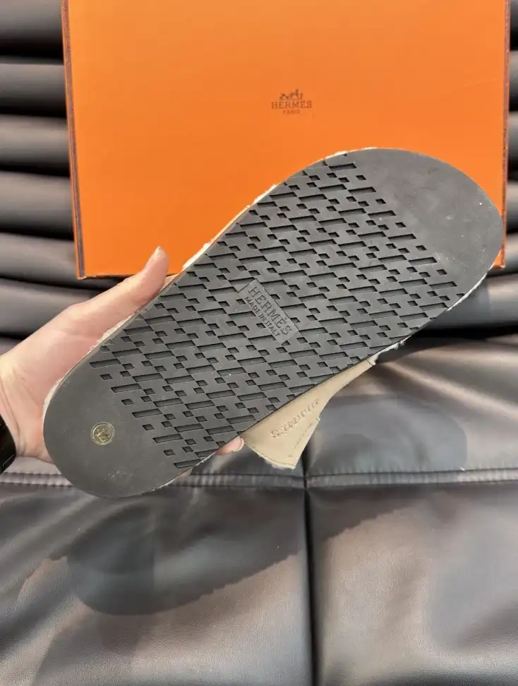 hype Hermes Slippers