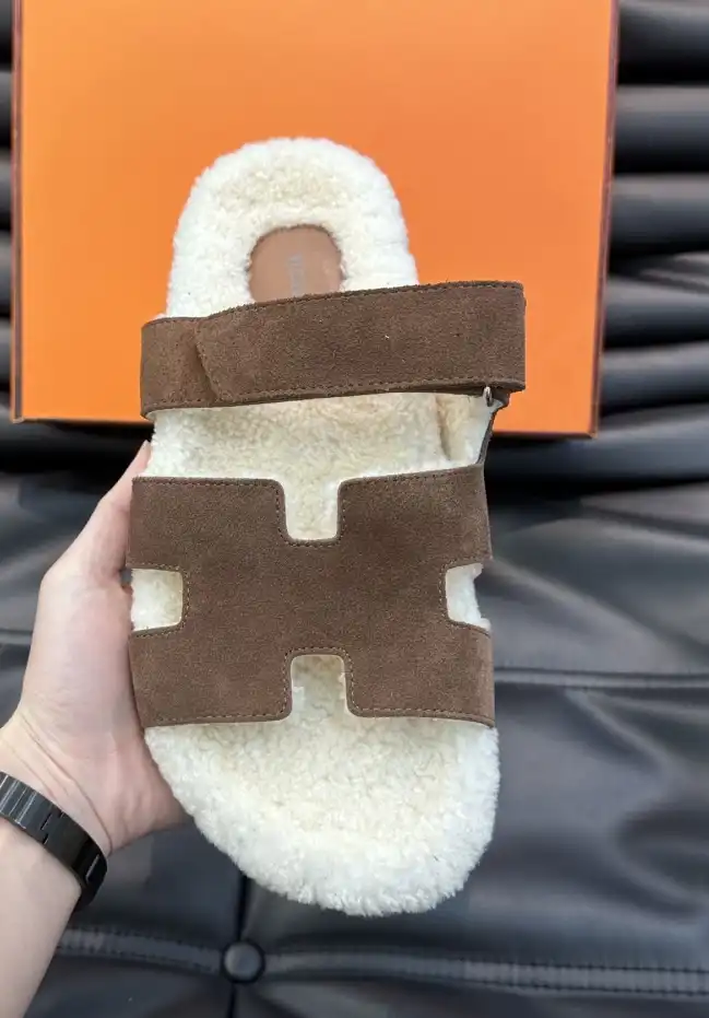 hype Hermes Slippers