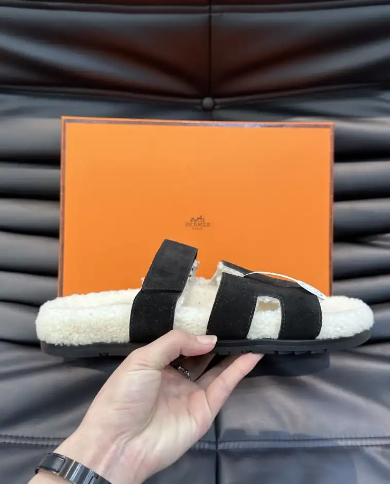 hype Hermes Slippers