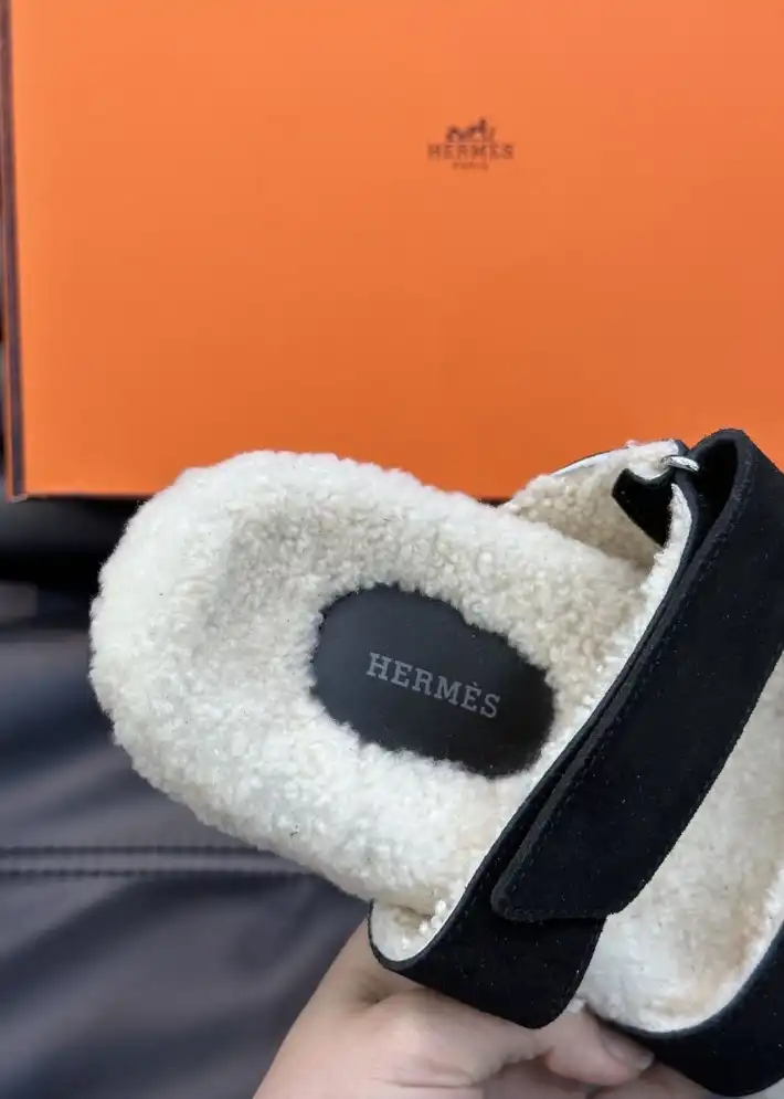 hype Hermes Slippers