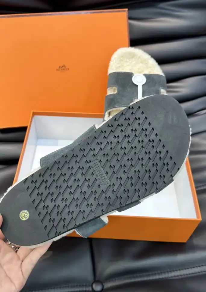 hype Hermes Slippers