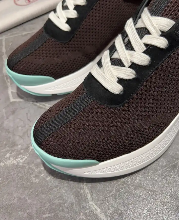 hype Hermes Sneakers