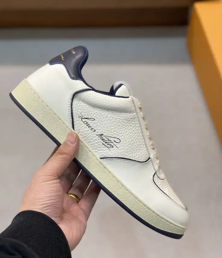 hype Louis Vuitton Sneakers