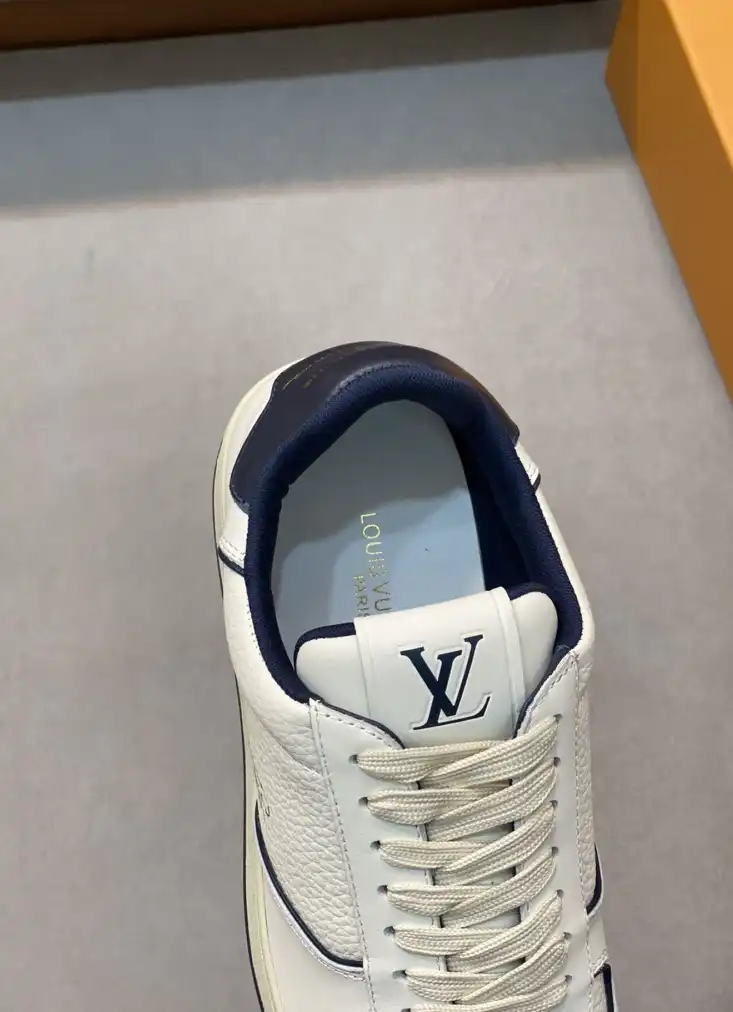 hype Louis Vuitton Sneakers