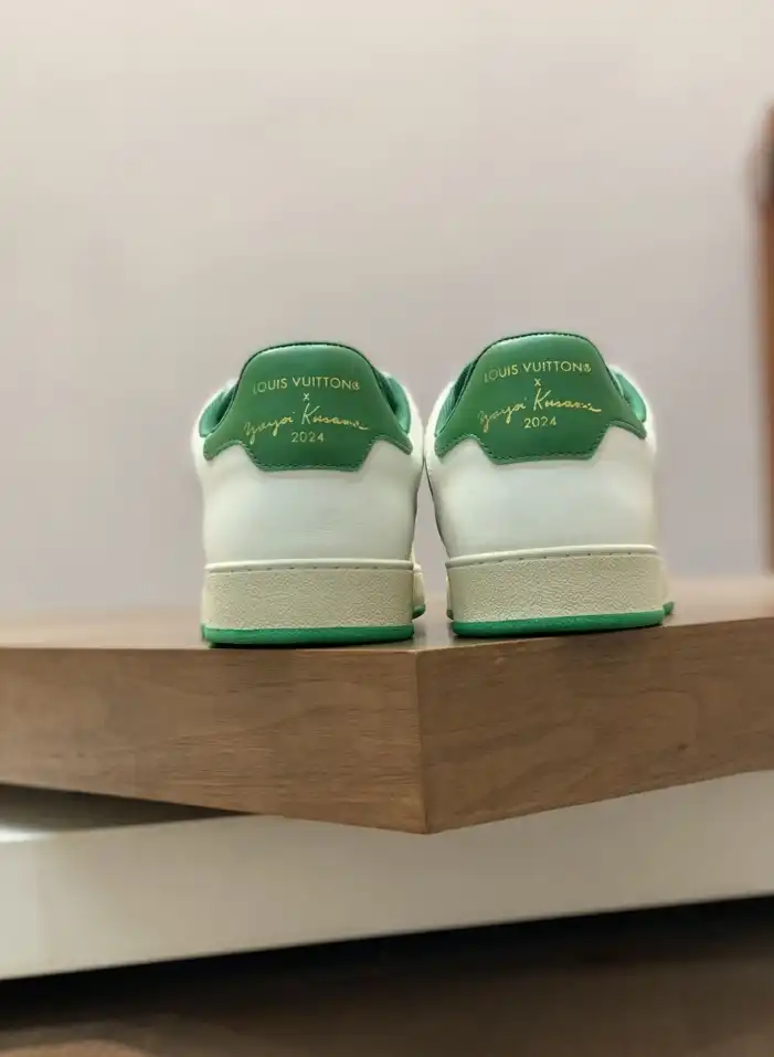 hype Louis Vuitton Sneakers