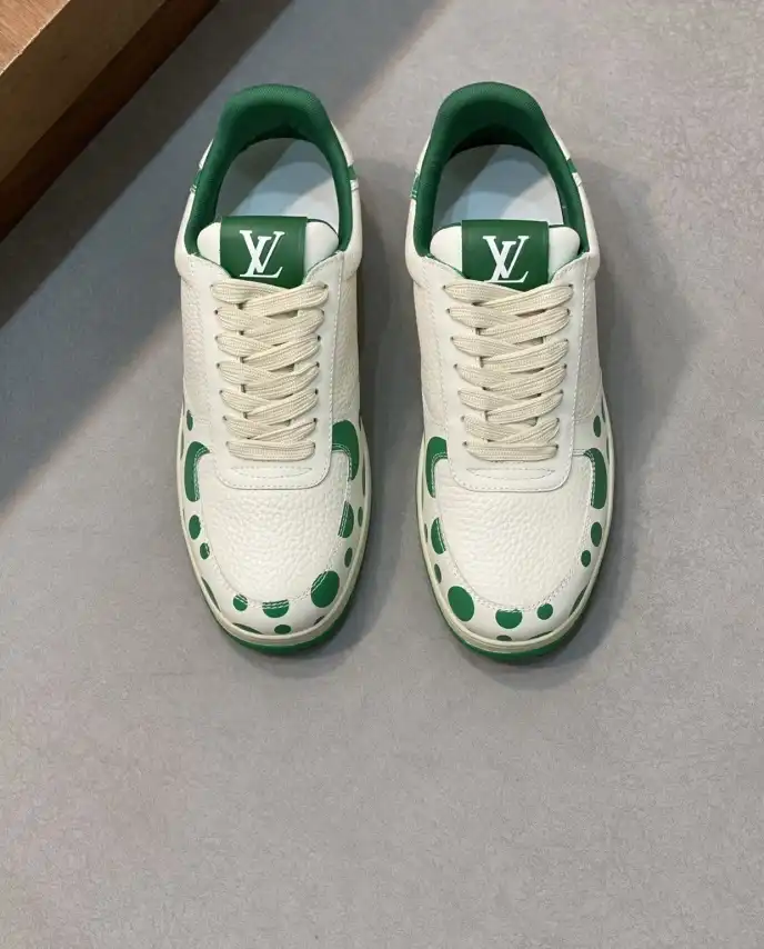 hype Louis Vuitton Sneakers