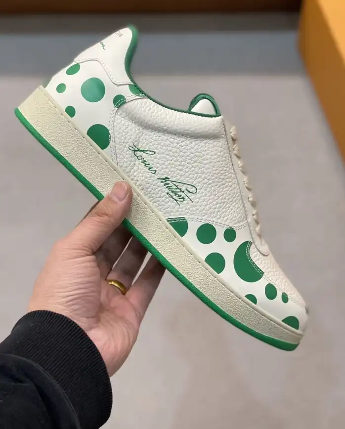 hype Louis Vuitton Sneakers