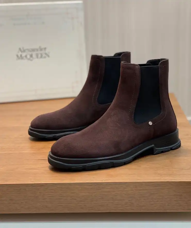 hype McQueen Boots