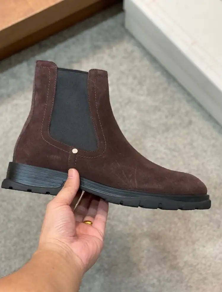 hype McQueen Boots