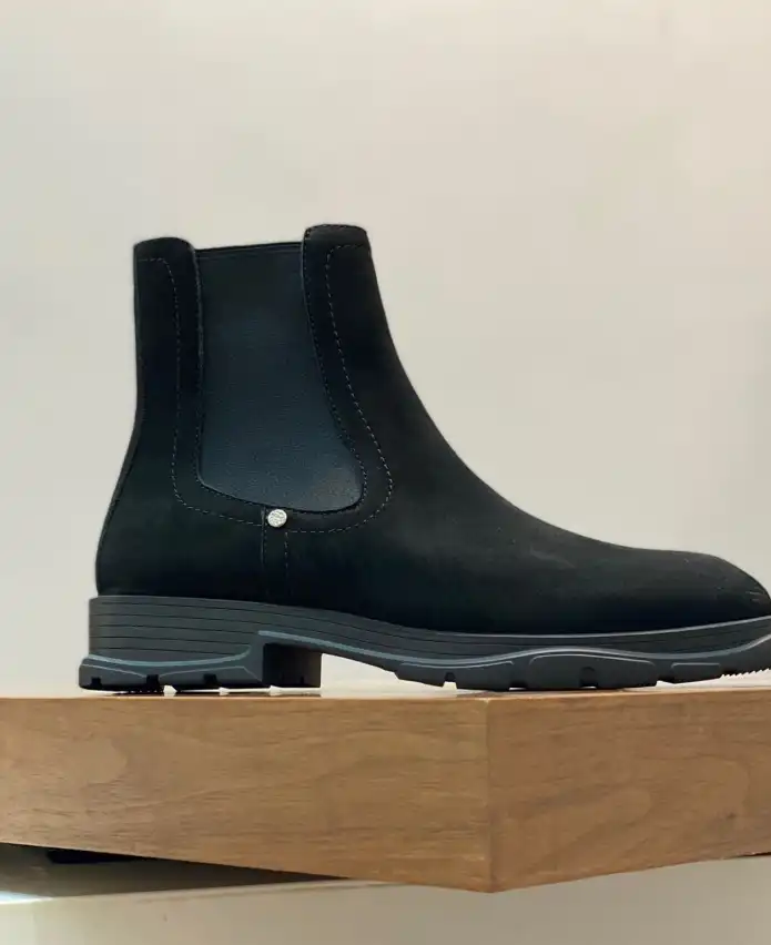 hype McQueen Boots