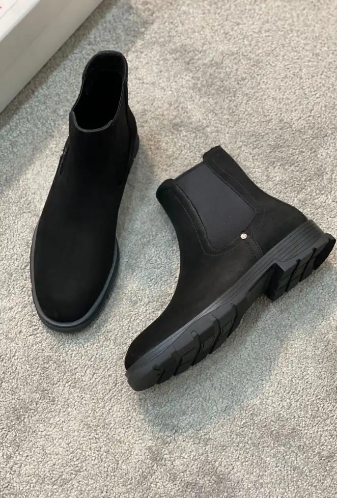 hype McQueen Boots