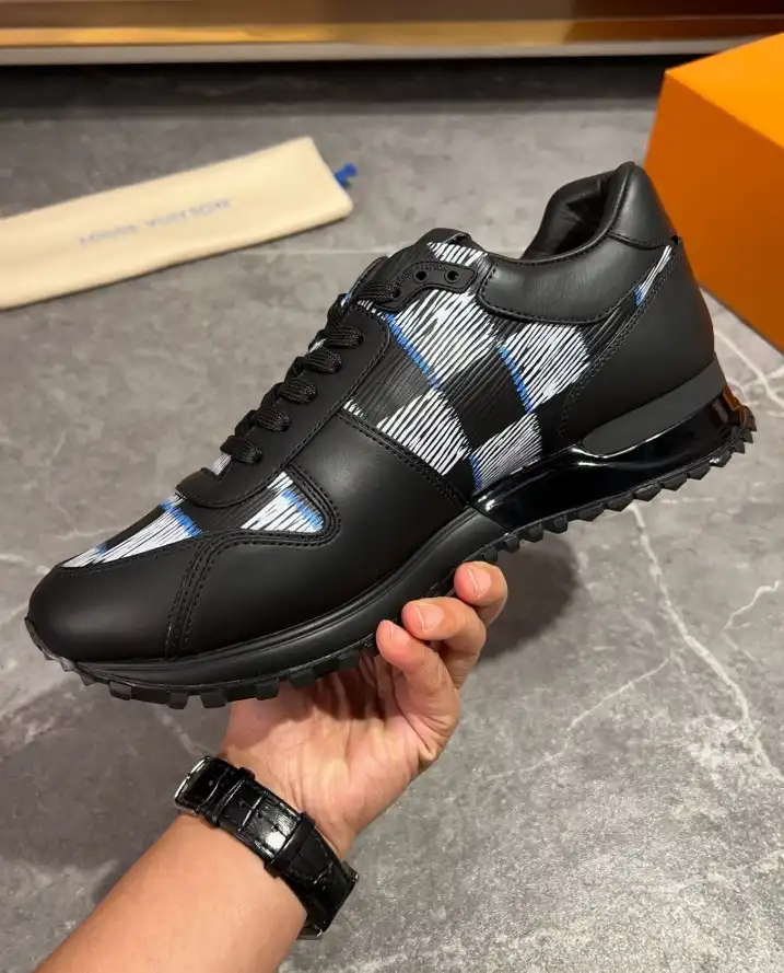 hype Louis Vuitton Sneakers