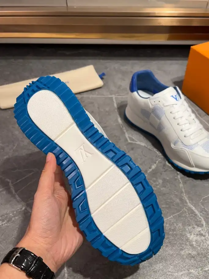 hype Louis Vuitton Sneakers