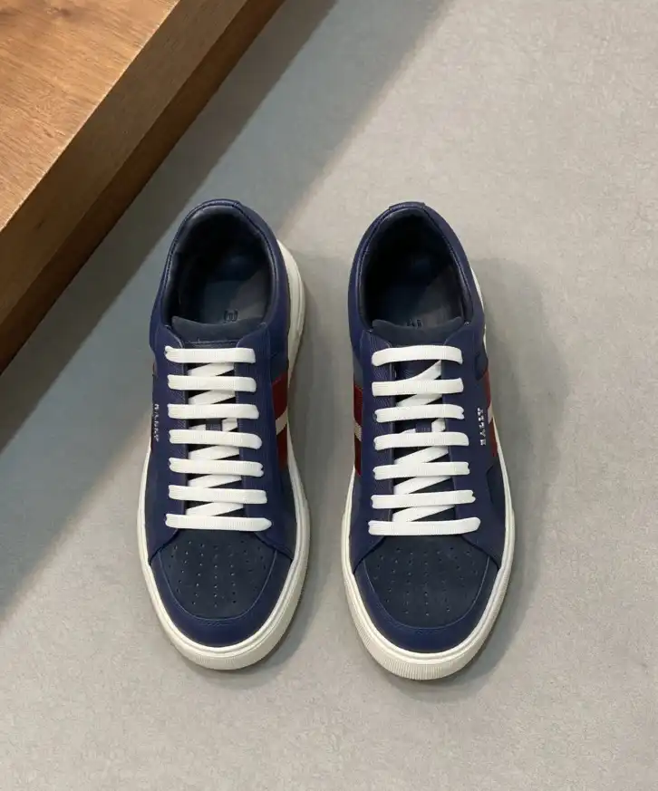 hype Burberry Sneakers