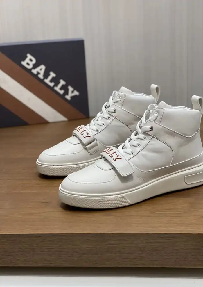 hype Burberry Sneakers