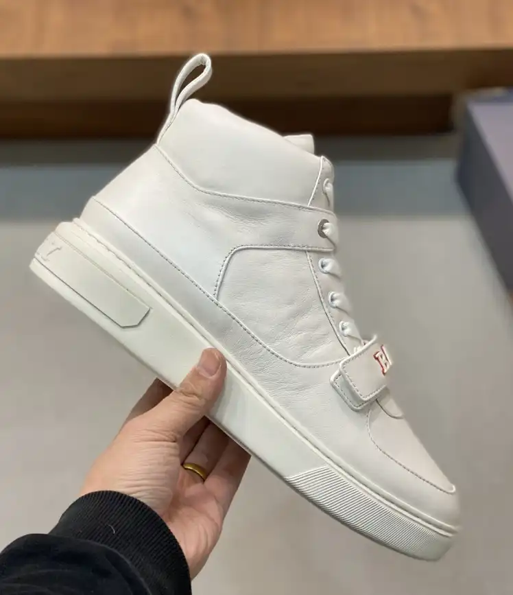 hype Burberry Sneakers