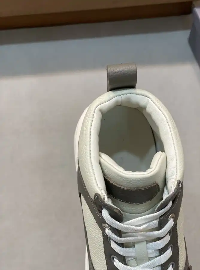 hype Burberry Sneakers