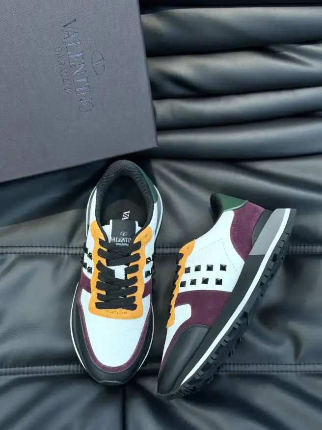 hype Valentino Sneakers