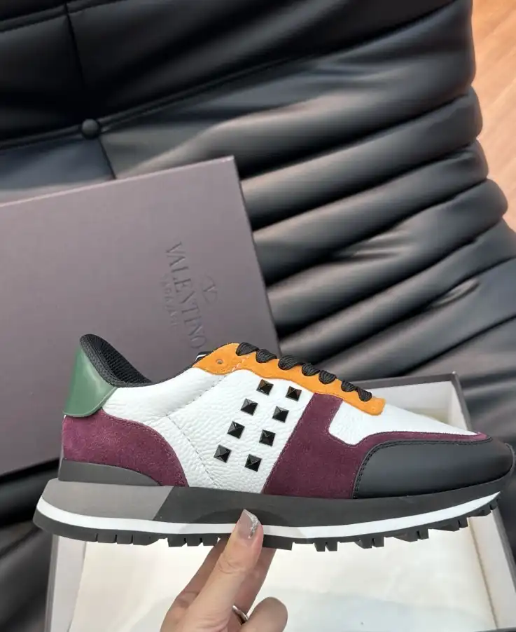 hype Valentino Sneakers