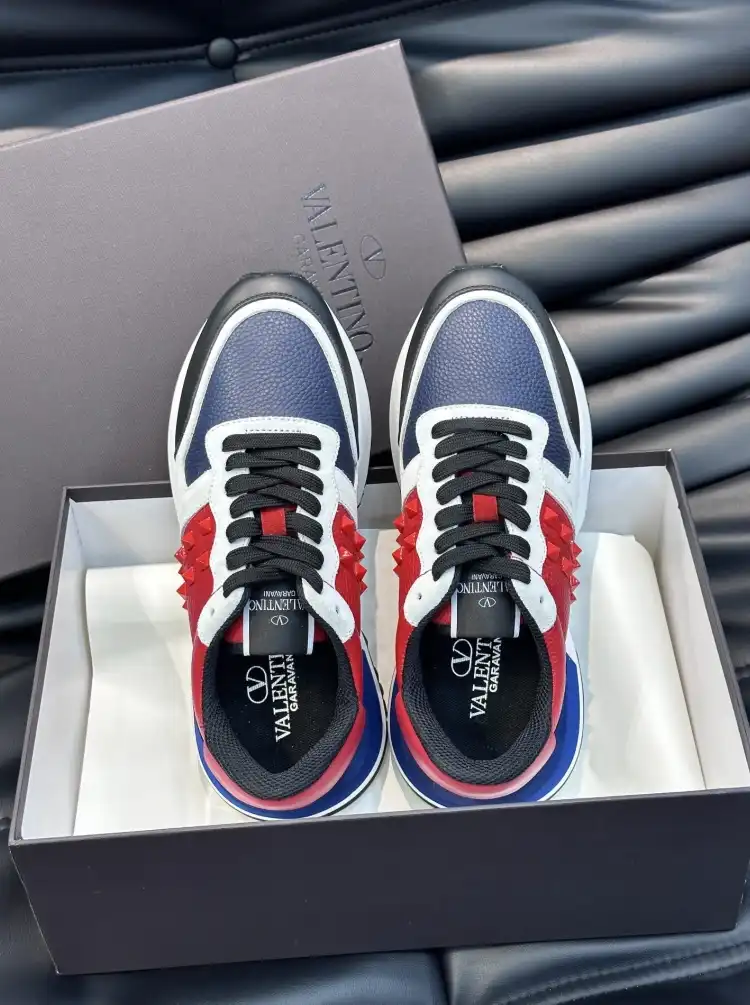 hype Valentino Sneakers