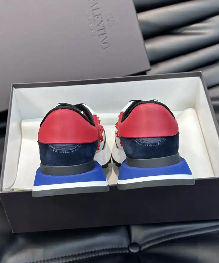 hype Valentino Sneakers