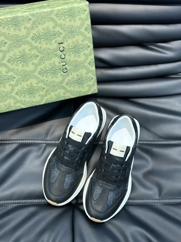 hype Gucci Sneakers